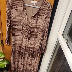 cloth & stone Taupe Brown Striped V-Neck Long Sleeve Dress